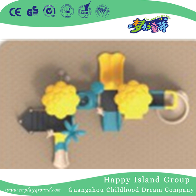 Kindergarten Children Play Slide Tree House Playground (1915901)